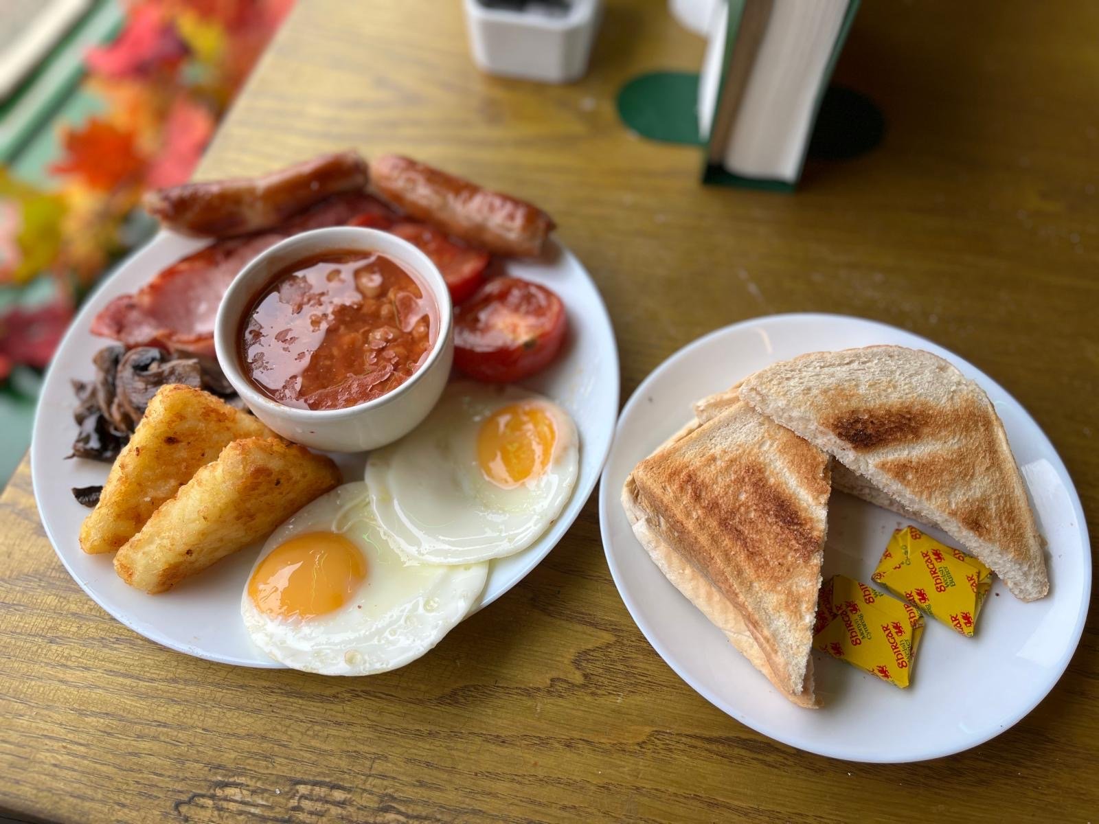 Large breakfast at Caffi Siabod